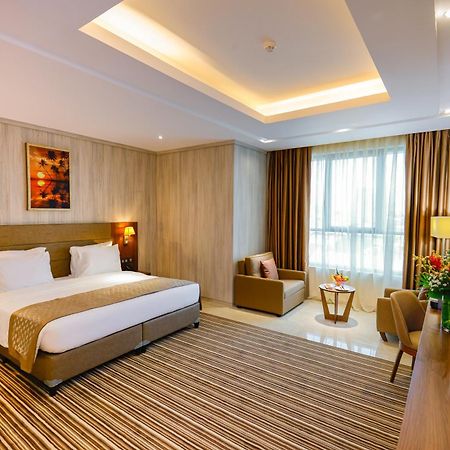 Byblos Hotel Abidjan Extérieur photo