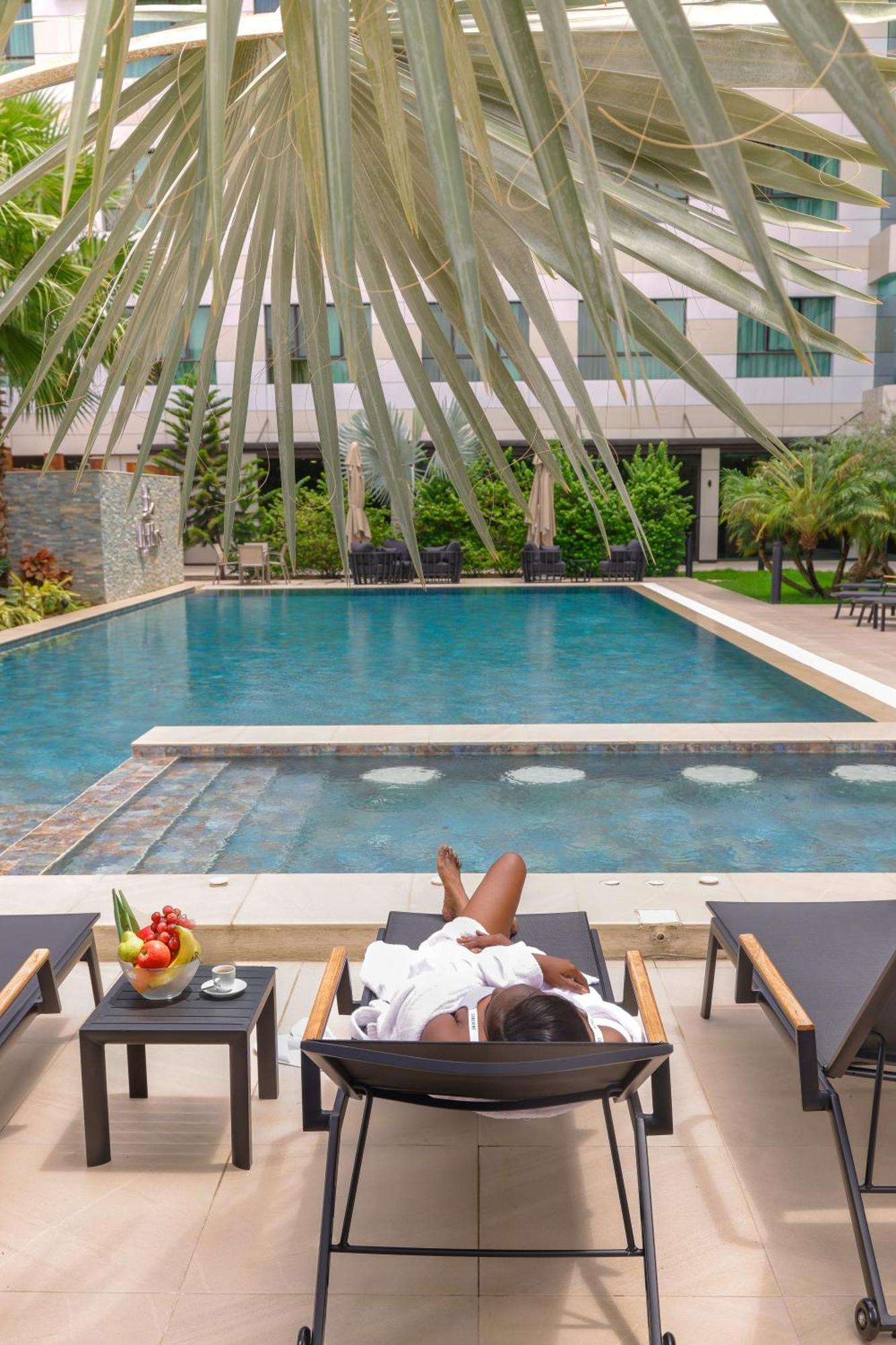 Byblos Hotel Abidjan Extérieur photo