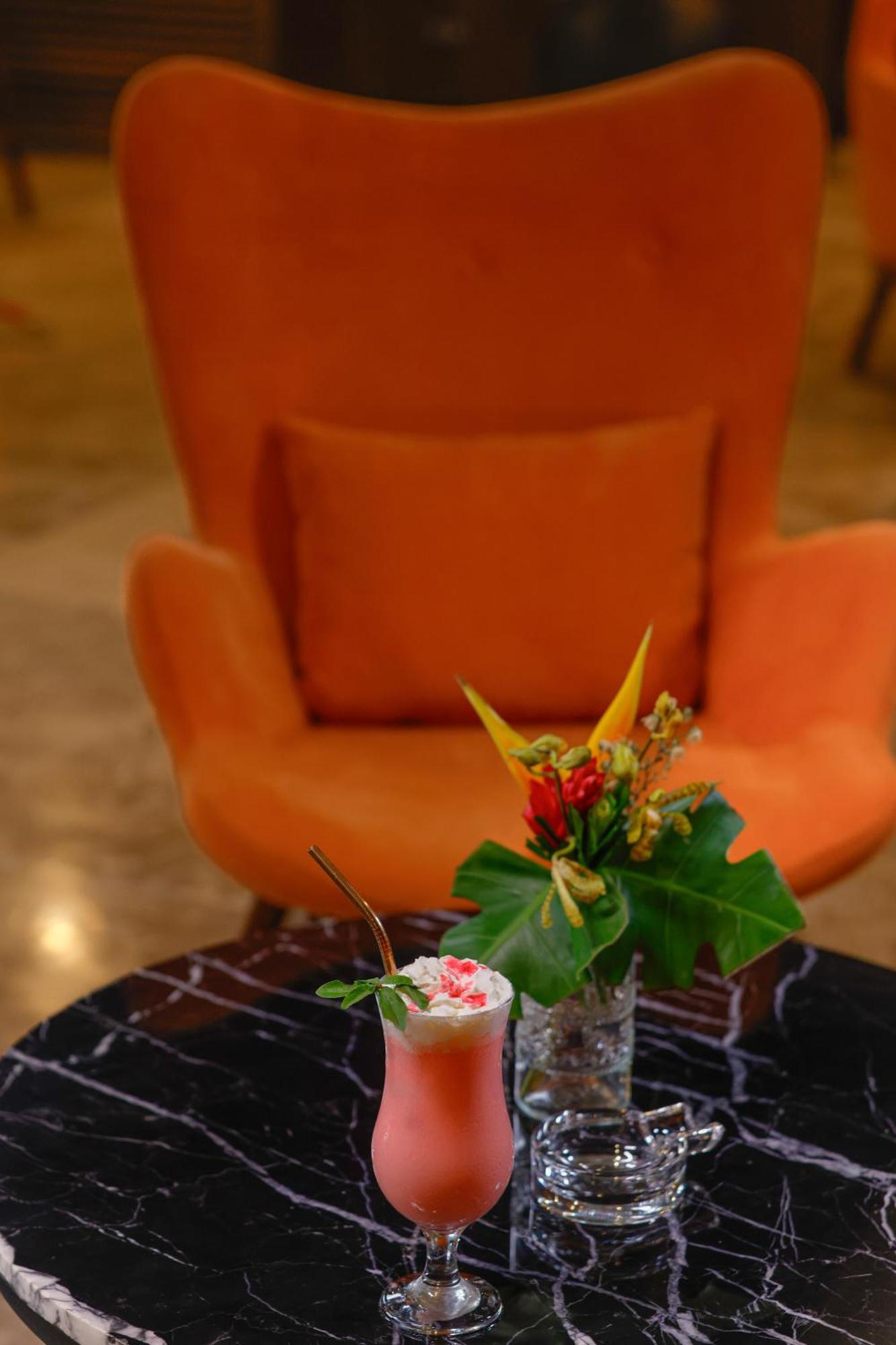 Byblos Hotel Abidjan Extérieur photo